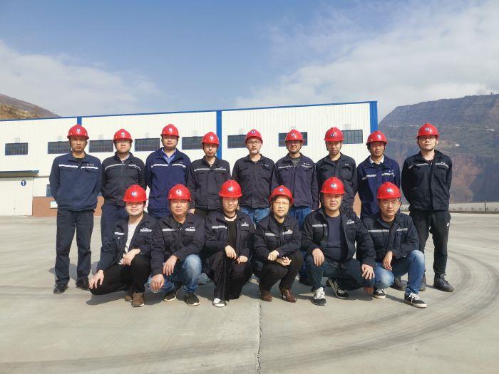 10.合影-設(shè)備物資公司白鶴灘項(xiàng)目部物資分部